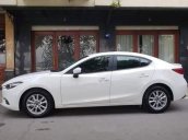 Cần bán gấp Mazda 3 năm sản xuất 2016, màu trắng