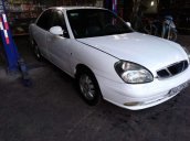 Cần bán xe Daewoo Nubira năm sản xuất 2002, màu trắng, xe nhập