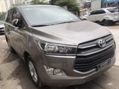 Bán Toyota Innova sản xuất năm 2017, màu nâu 