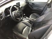 Bán Mazda 3 sedan 1.5AT màu xám bạc, số tự động, sản xuất 2016, biển Bình Dương, đi 19000km