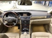 Bán Mercedes E300 đời 2011, màu đen, nhập khẩu