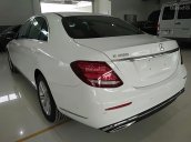 Cần bán xe Mercedes E200 đời 2018, màu trắng