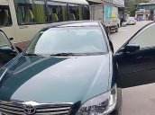 Cần bán Toyota Camry năm 2004, nội ngoại thất còn đẹp