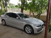 Cần bán gấp BMW 523i đời 2010, màu bạc, nhập khẩu