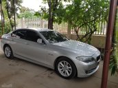 Cần bán gấp BMW 523i đời 2010, màu bạc, nhập khẩu