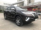 Bán Toyota Fortuner 2.7V AT đời 2017, màu đen, nhập khẩu  