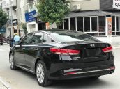 Cần bán gấp Kia Optima 2015, màu đen xe gia đình, giá 783tr