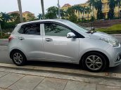 Cần bán xe Hyundai Grand i10 1.0 MT năm 2014, màu bạc, nhập khẩu nguyên chiếc xe gia đình, giá tốt