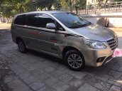 Bán Toyota Innova 2.0E màu nâu vàng, số sàn, đời sx cuối 2015