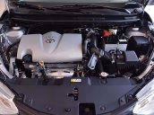 Bán Toyota Vios 1.5E MT đời 2018, màu bạc, mới 100%