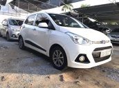 Cần bán lại xe Hyundai Grand i10 AT 2015, gầm bệ chắc nịch