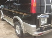 Cần bán gấp Ford Everest 2005, số sàn, máy xăng, xe đẹp