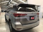 Đại Lý Toyota Đông Sài Gòn bán Toyota Fortuner G, máy dầu, số sàn, màu bạc, đời 2017, xe đi 50.000 km