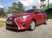 Bán Toyota Yaris đời 2017, màu đỏ  