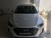 Bán Hyundai Elantra 2018, đủ màu, giao ngay, giá 555 triệu, cho vay 85% với nhiều quà tặng khác