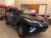 Bán Toyota Fortuner năm 2018, màu đen, xe nhập