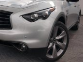 Cần tiền bán gấp xe Infiniti QX70 2016, xe màu bạc