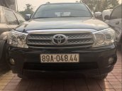 Bán ô tô Toyota Fortuner năm 2010, màu đen