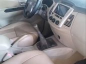 Bán xe Toyota Innova sản xuất năm 2015, màu bạc, giá 516tr