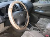 Bán xe Toyota Fortuner G năm 2011, màu bạc, nhập khẩu 