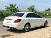 Bán Mercedes C200 sản xuất 2016, ĐK 2017 màu trắng /kem