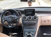 Bán Mercedes C200 sản xuất 2016, ĐK 2017 màu trắng /kem