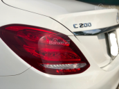 Bán Mercedes C200 sản xuất 2016, ĐK 2017 màu trắng /kem