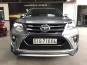 Bán Toyota Fortuner 2.7V 4×4 màu bạc, số tự động, nhập Indonesia cuối 2017, biển Sài Gòn 2 cầu, máy xăng