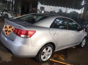 Cần bán Kia Cerato đời 2009, màu bạc