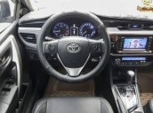 Bán Toyota Corolla altis 1.8G AT đời 2017, màu bạc, 695tr