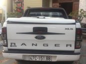 Cần bán xe Ford Ranger XLS 2.2 AT đời 2016, màu trắng, đăng ký 10/2017