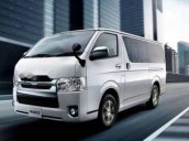 Cần bán Toyota Hiace sản xuất năm 2018, màu trắng, xe nhập