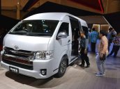 Cần bán Toyota Hiace sản xuất năm 2018, màu trắng, xe nhập