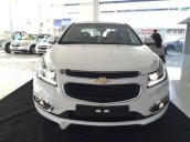 Bán xe Chevrolet Cruze năm sản xuất 2018, màu trắng