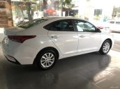 Bán ô tô Hyundai Accent 1.4 AT sản xuất 2018, màu trắng, giá chỉ 499 triệu giao ngay