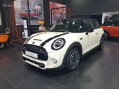 Bán xe Mini Cooper S 2018, màu Pepper White, giao xe ngay