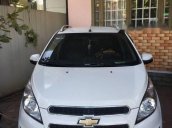 Cần bán Chevrolet Spark LT đời 2016, màu trắng xe gia đình