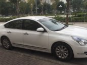 Bán xe Nissan Teana 2.0 AT 2010, màu trắng