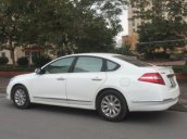 Bán xe Nissan Teana 2.0 AT 2010, màu trắng