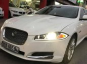 Xe Jaguar XF 2.0 AT sản xuất năm 2014, màu trắng, nhập khẩu như mới