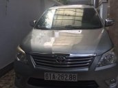 Bán Toyota Innova V sản xuất năm 2012, màu bạc số tự động