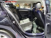 Volkswagen Sài Gòn cần bán chiếc xe Volkswagen Passat Comfort năm 2018, màu xanh lam - Giá tốt nhất thị trường 