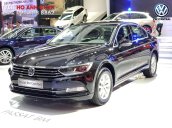 Volkswagen Sài Gòn cần bán chiếc xe Volkswagen Passat Comfort năm 2018, màu xanh lam - Giá tốt nhất thị trường 