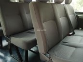 Cần bán Toyota Hiace năm sản xuất 2011, màu xanh lam 