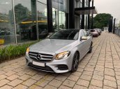 Bán xe Mercedes E300 bạc 2018 chính hãng. Trả trước 800 triệu nhận xe với gói vay ưu đãi