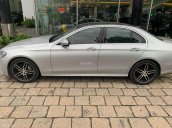 Bán xe Mercedes E300 bạc 2018 chính hãng. Trả trước 800 triệu nhận xe với gói vay ưu đãi