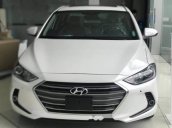 Bán ô tô Hyundai Elantra năm 2018, màu trắng