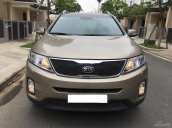 Cần bán Kia Sorento GATH năm sản xuất 2016, màu vàng nâu