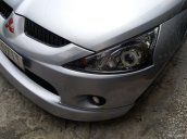 Xe Mitsubishi Grandis S sản xuất 2005, màu bạc