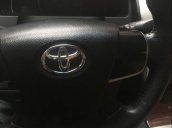 Bán xe Toyota Camry 2.0E năm 2013, màu bạc